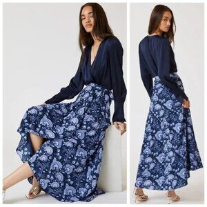 Hutch Women's Wrap‎ Skirt Lined Floral Flowy Size Small Navy Blue